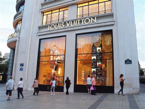 is louis vuitton cheaper in paris france|louis vuitton paris store prices.